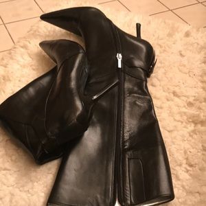 Guess high boots